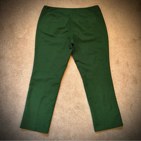 Women’s New York & Co. Pants - Picture 11 of 11